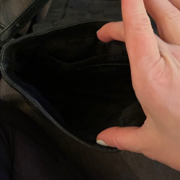 Authentic Michael Kors Small Leather Crossbody - Picture 9 of 10